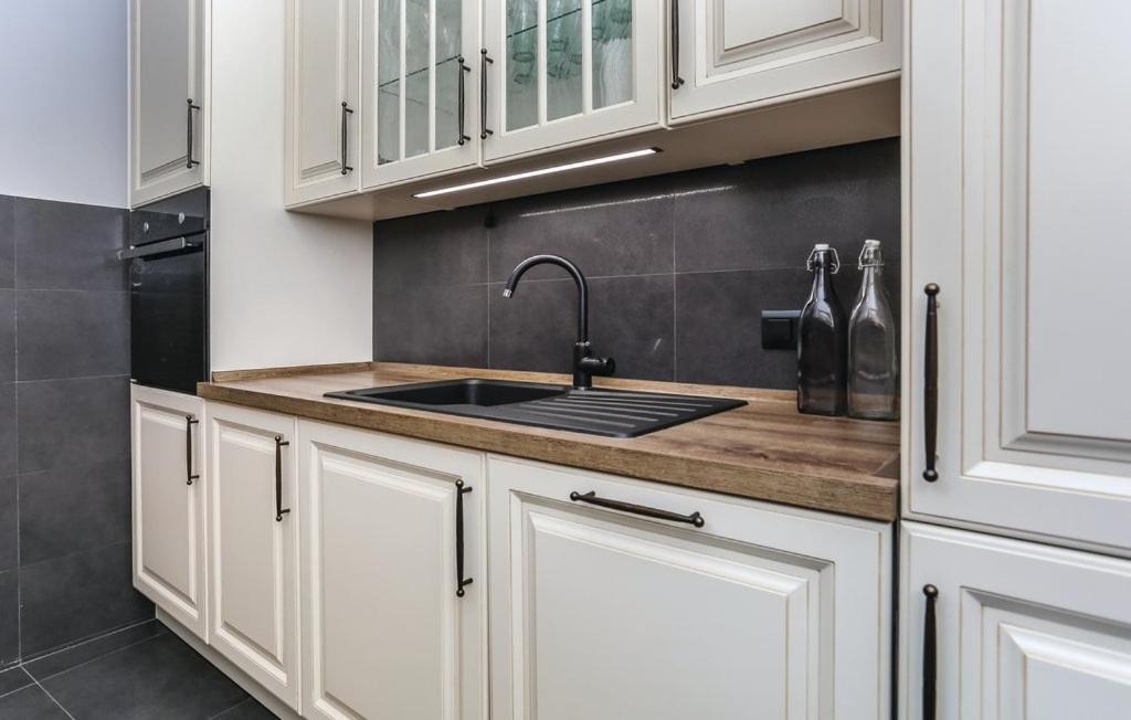 Apartman R.R. Омиш Экстерьер фото