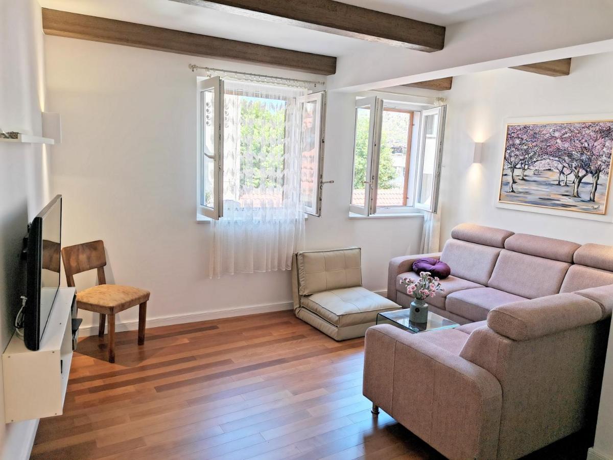 Apartman R.R. Омиш Экстерьер фото
